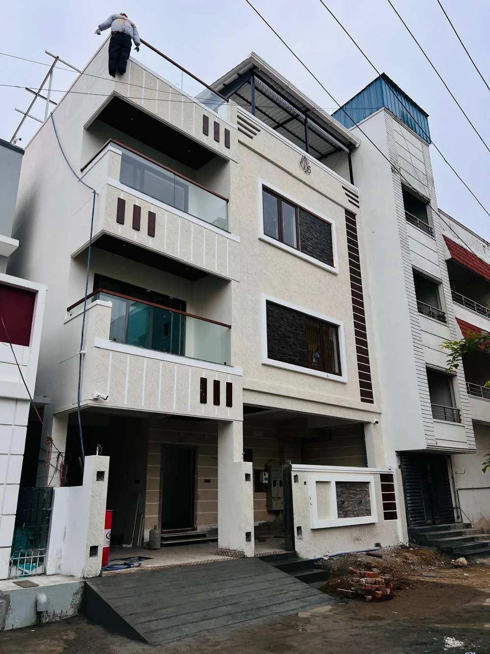 Multi-Family Apartment Building